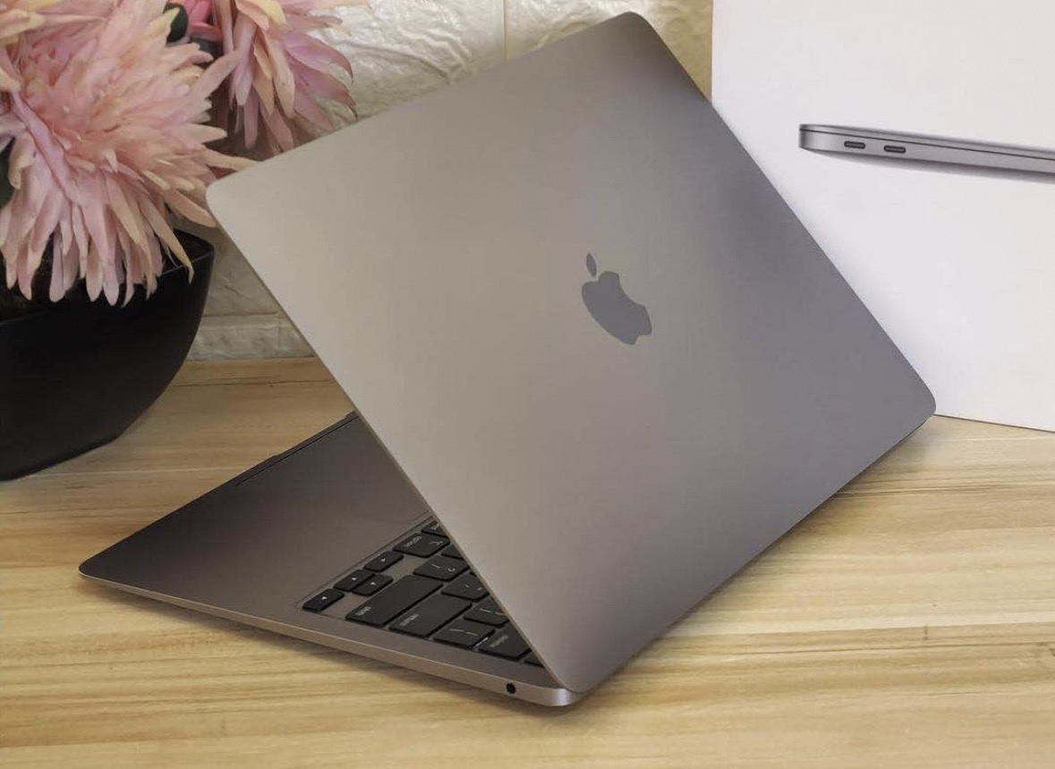 MacBook Pro - Écran Retina, Design Aluminium