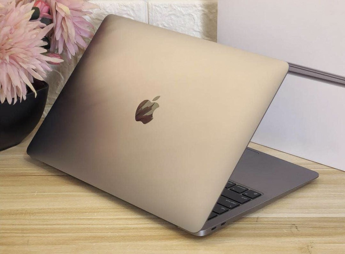 MacBook Pro - Écran Retina, Design Aluminium