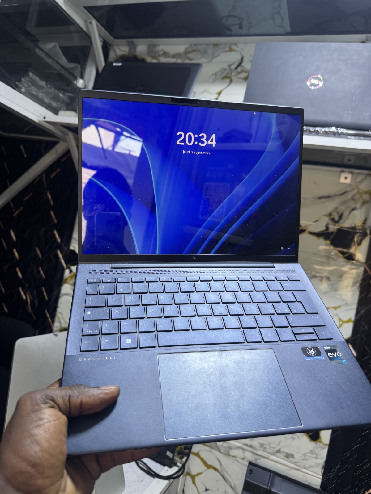 Hp elite dragonfly i7 12th